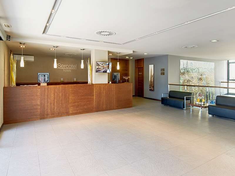 Hotel Exe Barcelona Gate Sant Joan Despí Eksteriør bilde
